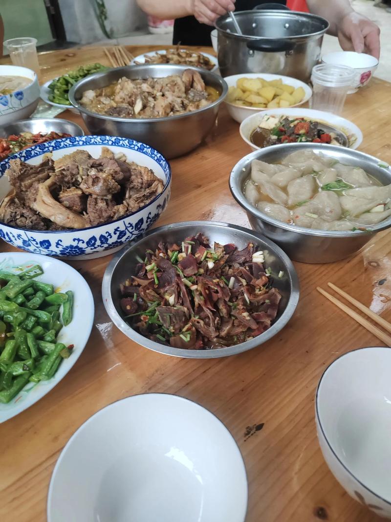 九龙坡区餐馆美食探秘